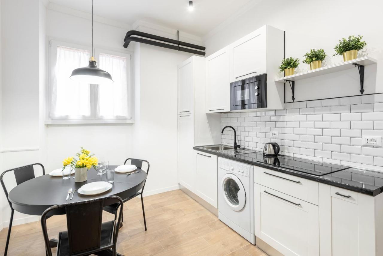Ferienwohnung White Flat Ground Floor Rom Exterior foto